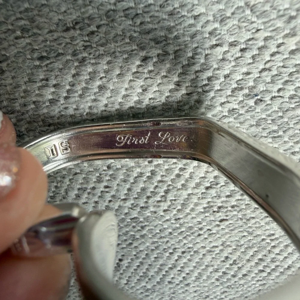 First Love Heart Keychain - Picture 6 of 6